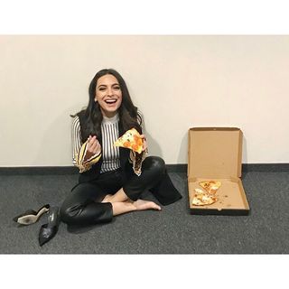 Ana Brenda Contreras feet photo thumbnail