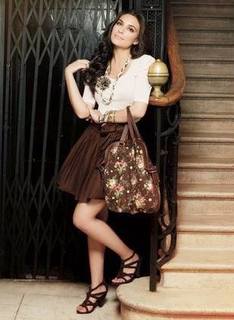 Ana Brenda Contreras feet photo thumbnail