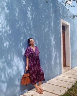 Ana Brenda Contreras feet photo thumbnail