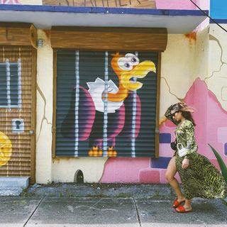 Ana Brenda Contreras feet photo thumbnail