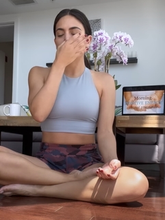 Ana Brenda Contreras feet photo thumbnail