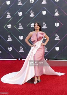 Ana Brenda Contreras feet photo thumbnail