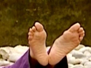 Ana Caban feet photo 9