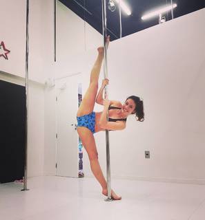 Ana Carolina Dias feet photo 6