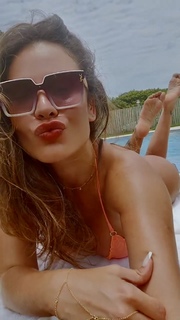 Ana Carolina Dias feet photo 1