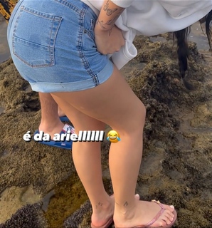 Ana Castela feet photo thumbnail