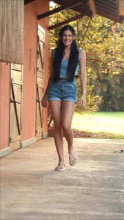 Ana Castela feet photo thumbnail