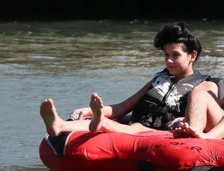 Ana Castela feet photo thumbnail