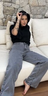 Ana Castela feet photo thumbnail