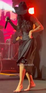 Ana Castela feet photo 4