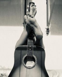 Ana Cañas feet photo 15