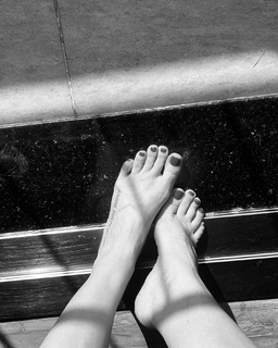 Ana Cañas feet photo 17