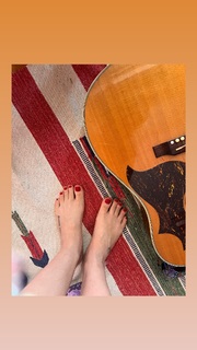 Ana Cañas feet photo 2