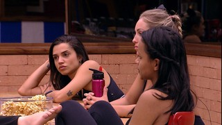 Ana Clara Lima feet photo thumbnail