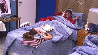 Ana Clara Lima feet photo thumbnail