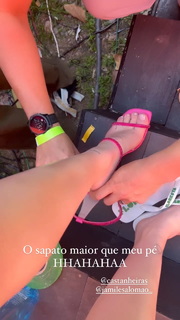 Ana Clara Lima feet photo thumbnail