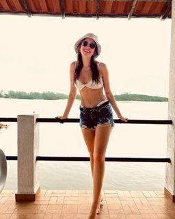 Ana Clara Lima feet photo thumbnail