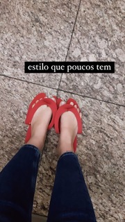 Ana Clara Lima feet photo thumbnail