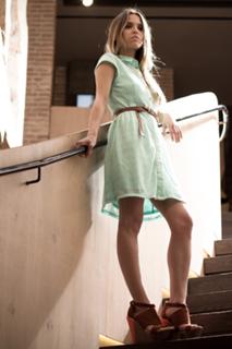 Ana Fernández feet photo thumbnail