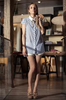 Ana Fernández feet photo thumbnail