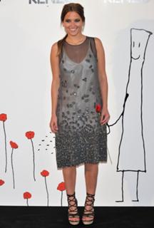 Ana Fernández feet photo thumbnail