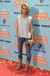 Ana Fernández feet photo thumbnail