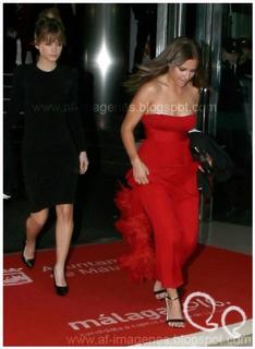 Ana Fernández feet photo thumbnail