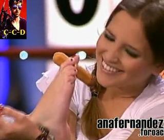 Ana Fernández feet photo thumbnail