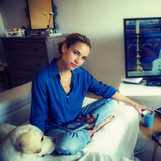 Ana Fernández feet photo thumbnail