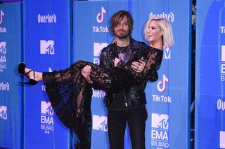 Ana Fernández feet photo thumbnail