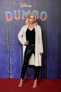 Ana Fernández feet photo thumbnail