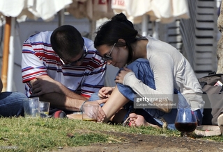 Ana Fernández feet photo thumbnail