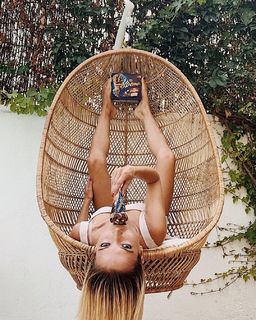 Ana Fernández feet photo thumbnail