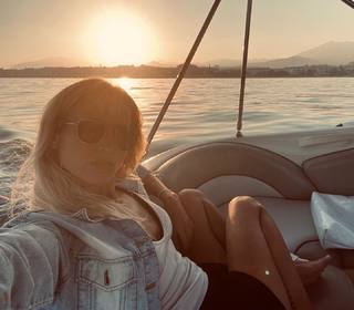 Ana Fernández feet photo thumbnail