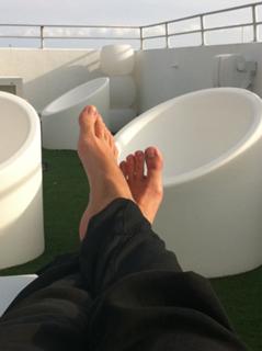 Ana Fernández feet photo thumbnail