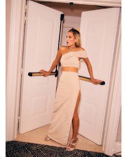 Ana Fernández feet photo thumbnail