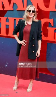 Ana Fernández feet photo thumbnail