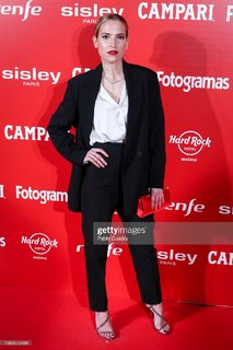 Ana Fernández feet photo thumbnail