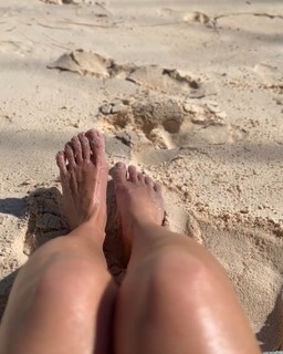 Ana Fernández feet photo thumbnail