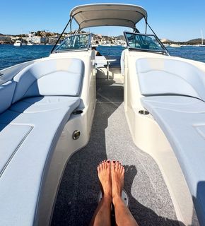 Ana Fernández feet photo thumbnail