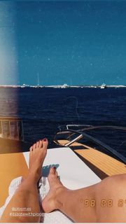 Ana Fernández feet photo thumbnail