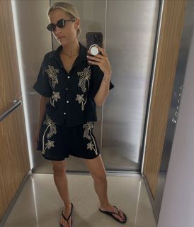Ana Fernández feet photo 4