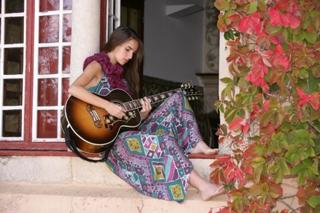 Ana Free feet photo 1