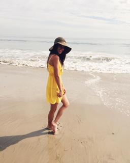 Ana Free feet photo 3
