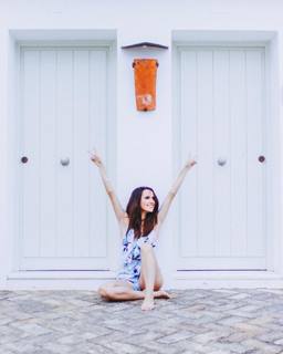 Ana Free feet photo 8