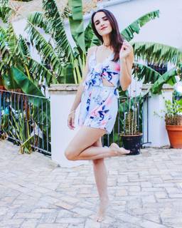 Ana Free feet photo 7