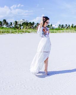 Ana Free feet photo 2