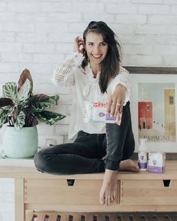 Ana Free feet photo 7