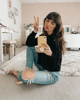 Ana Free feet photo 12