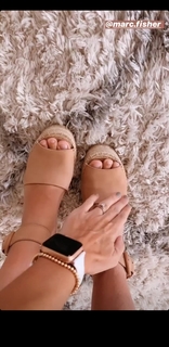 Ana Free feet photo 6